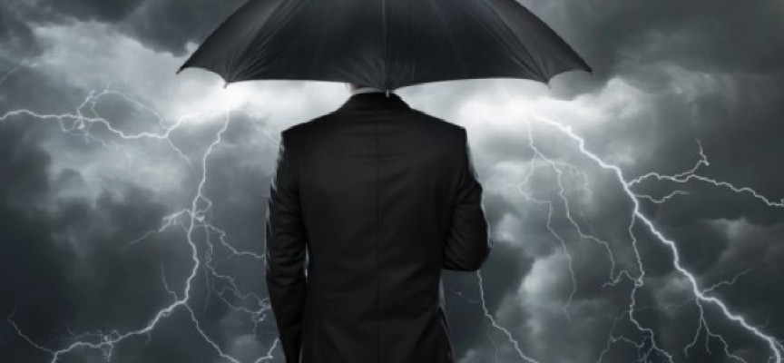 STORM ON THE HORIZON: 3 Macro Events Poised To Unfold In Rapid Succession As Credit Crunch Intensifies