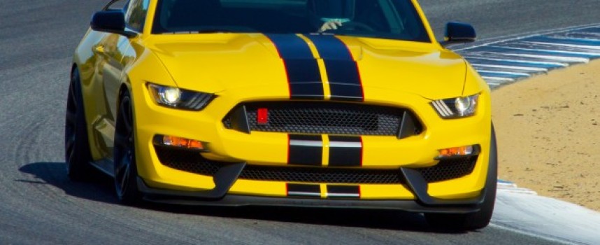 2016 Ford Mustang Shelby GT350 / GT350R Driven: Ford Moves the Muscle Car to a Higher Order