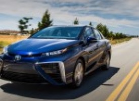 2016 Toyota Mirai Fuel-Cell Sedan – Instrumented Test