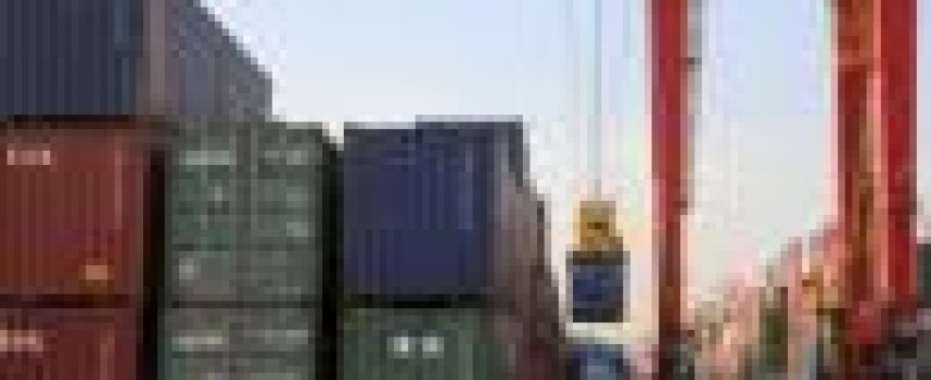 China imports sink in August, shares rally but volumes dive