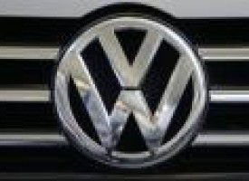 VW sees billions wiped off market value after rigging claims