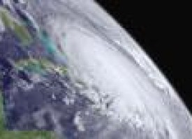 Hurricane Joaquin strengthens but U.S. landfall not certain