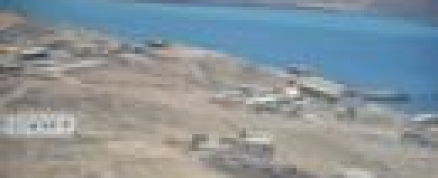 Gulf Arabs wrest strategic Yemen island from Iran-allied group