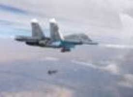 Russia steps up air strikes against Assad opponents in Syria