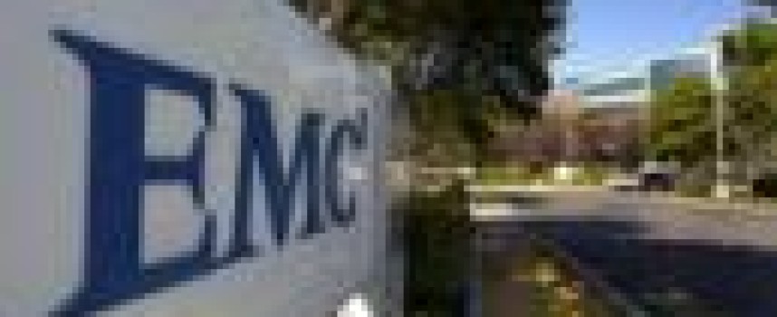 EMC to pay up to $2.5 billion to Dell if it opts for rival bid