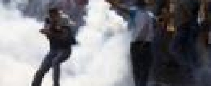 Israel sets up East Jerusalem roadblocks in bid to stem attacks