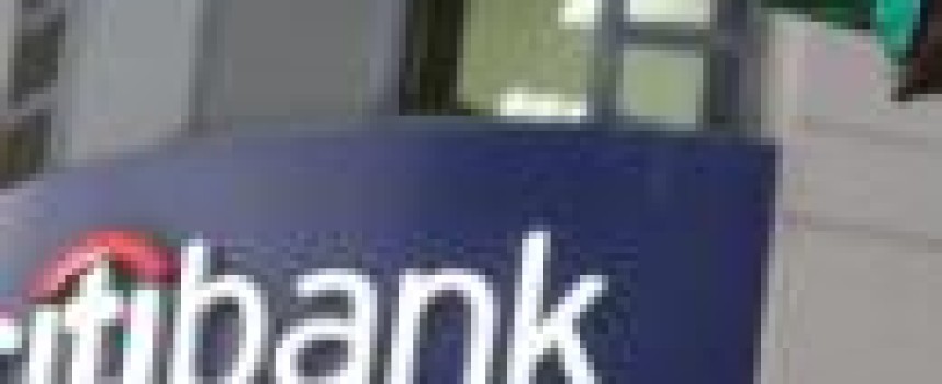 Citigroup profit soars as lower costs trump revenue fall