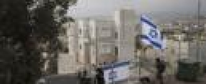 Eritrean mistaken for gunman killed in Israeli bus station attack