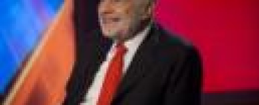 Icahn asks AIG to split to avoid 'too-big-to-fail' tag