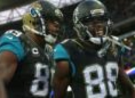 Jaguars blow huge lead, then rally to get a thrilling win in London