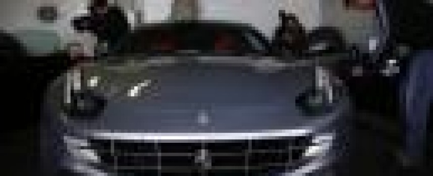 Spain to auction 2 Ferraris belonging to ex-king