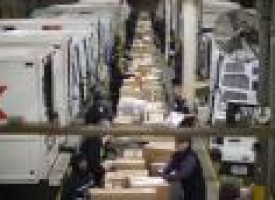 FedEx predicts 12 percent increase in holiday shipments