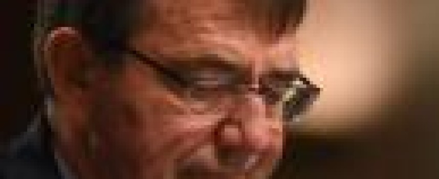 Defense chief: US to step up strikes, ground raids on IS