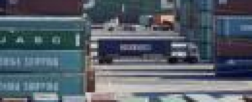 US trade deficit widens to $48.3 billion in August