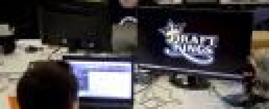 FanDuel bans employees from all daily fantasy play for money