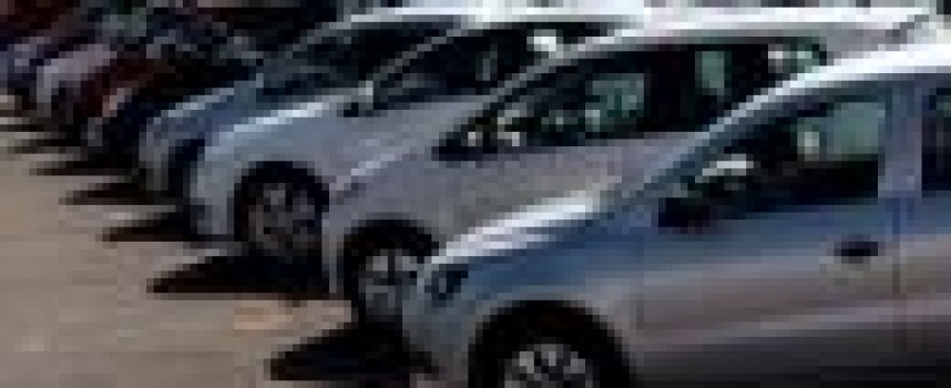 U.S. auto industry headed for record sales in 2015: GM