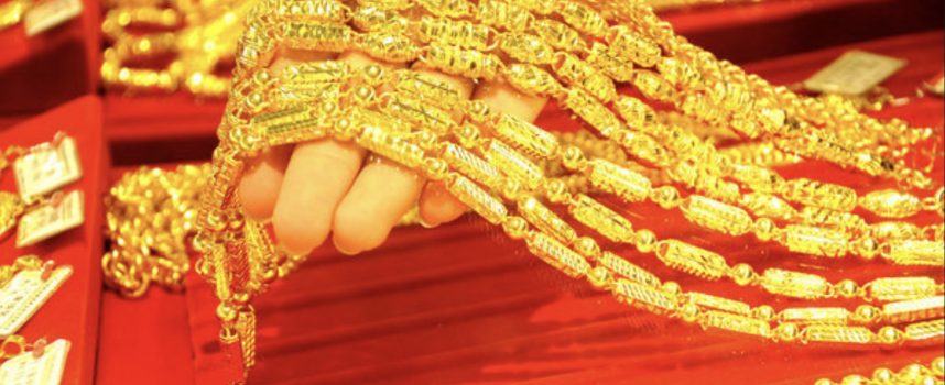 The Gold Surge is Global: From UK Pawnbrokers to Over $4,200 Prices